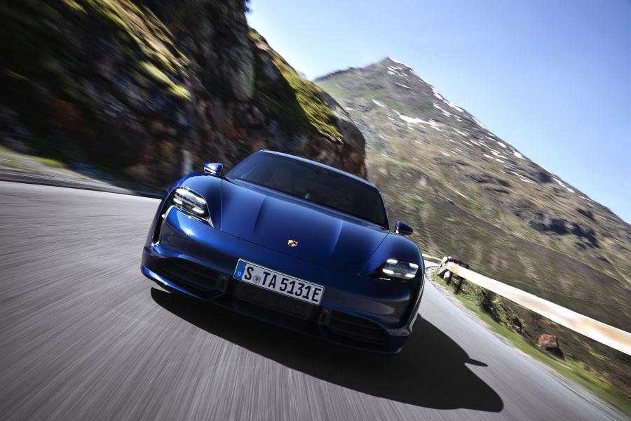  Porsche Taycan Turbo 2019 года  (WW) (фото 3 из 43)